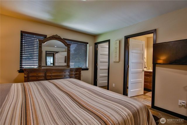 2000 Virginia Avenue, Coupeville, WA 98239
