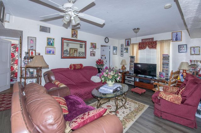 928 S Dixie Highway, Lake Worth Beach, FL 33460