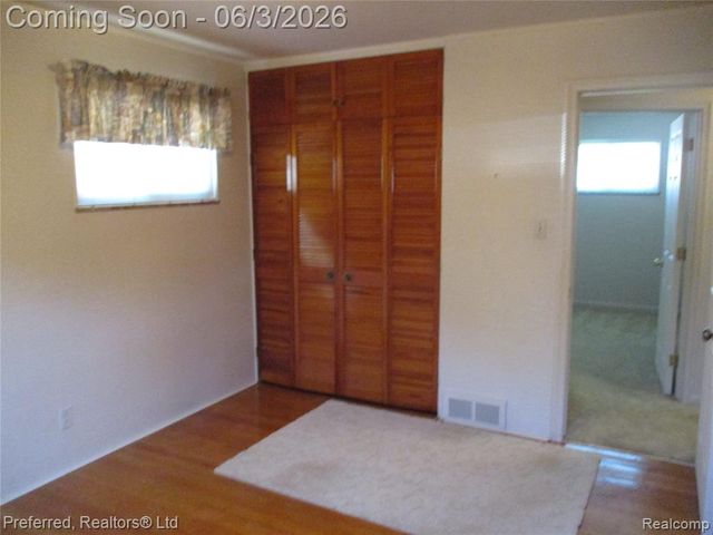 31221 Westfield Street, Livonia, MI 48150