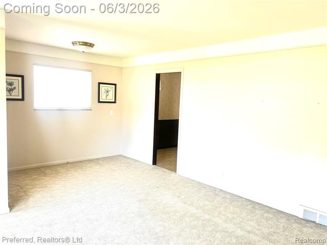 31221 Westfield Street, Livonia, MI 48150