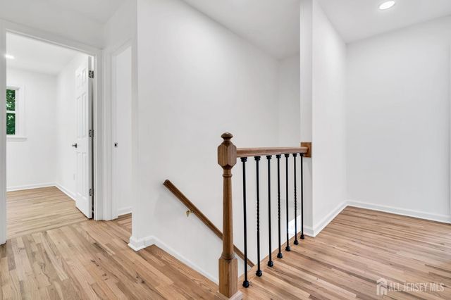 6 Conover Court, East Brunswick, NJ 08816
