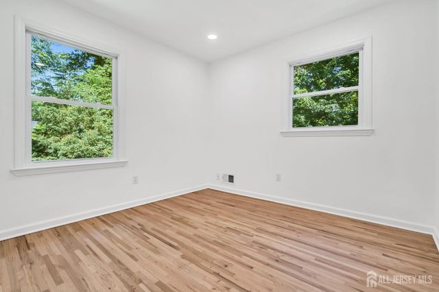 6 Conover Court, East Brunswick, NJ 08816