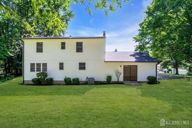 6 Conover Court, East Brunswick, NJ 08816