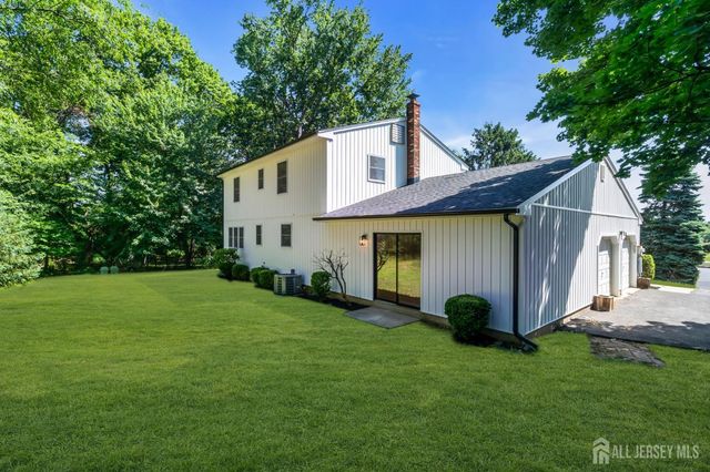 6 Conover Court, East Brunswick, NJ 08816
