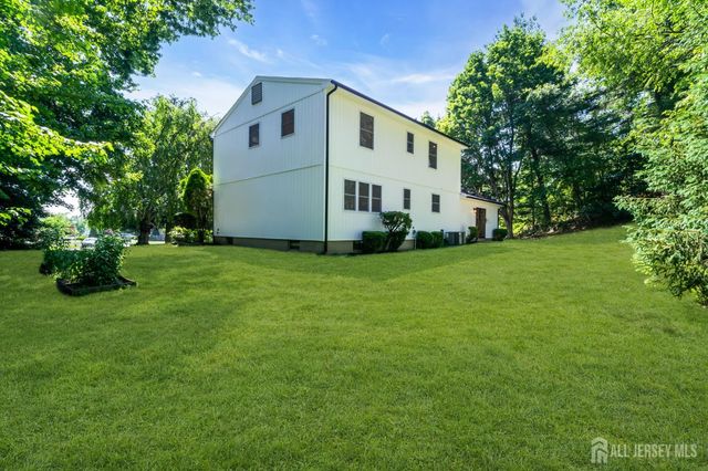 6 Conover Court, East Brunswick, NJ 08816