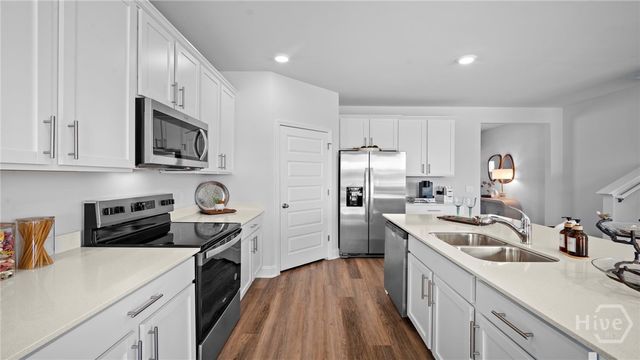 1052 Lakes Boulevard, Brunswick, GA 31525