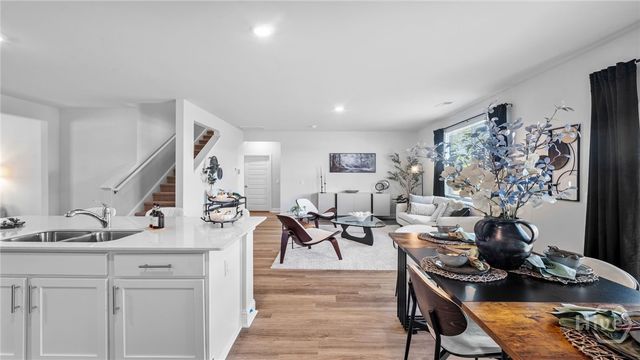 1052 Lakes Boulevard, Brunswick, GA 31525