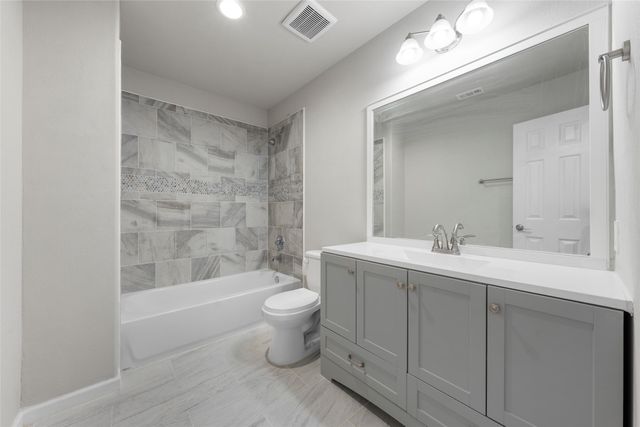 1929 GURLEY Lane, Waco, TX 76706