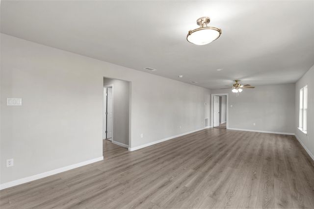 1929 GURLEY Lane, Waco, TX 76706