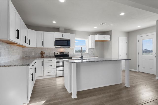 1929 GURLEY Lane, Waco, TX 76706