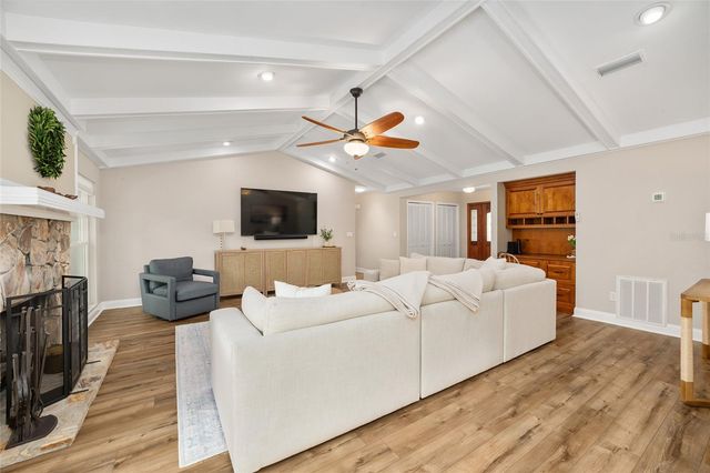 8140 NW 48TH LANE, Ocala, FL 34482