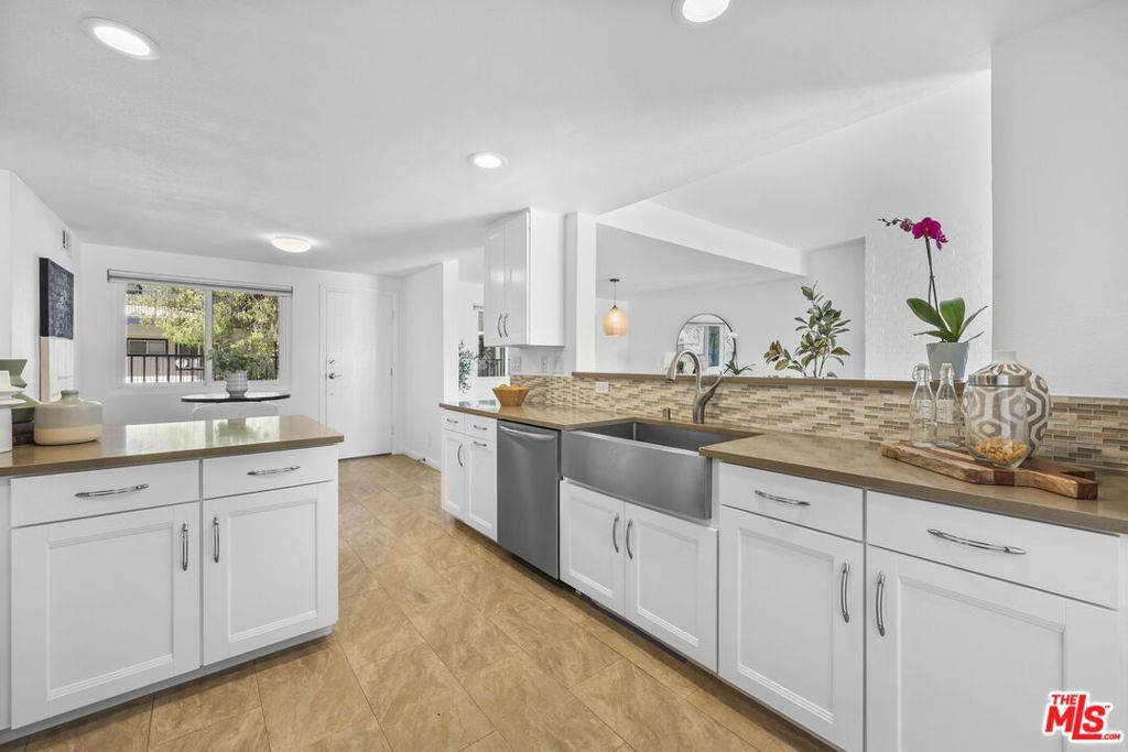 2677 Centinela Avenue 203, Santa Monica, CA 90405 — photo 3