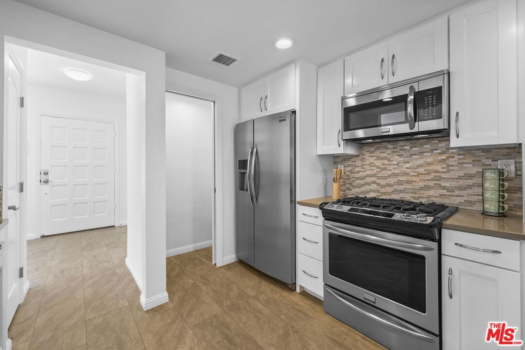 2677 Centinela Avenue 203, Santa Monica, CA 90405 — photo 5