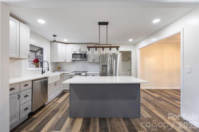 203 Ewing Drive, Belmont, NC 28012