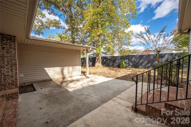 203 Ewing Drive, Belmont, NC 28012