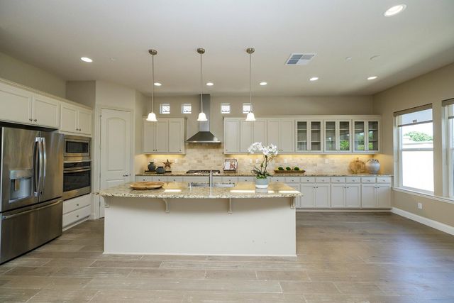 2234 Via Vita, Oakdale, CA 95361