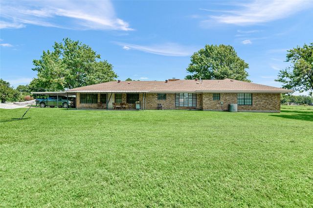 27160 State Highway 56, Whitesboro, TX 76273
