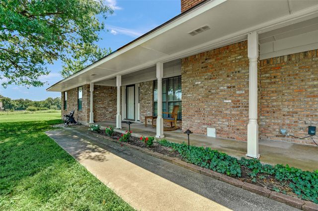 27160 State Highway 56, Whitesboro, TX 76273