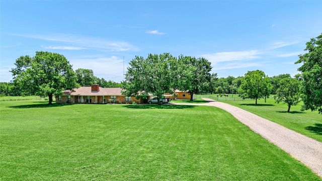 27160 State Highway 56, Whitesboro, TX 76273