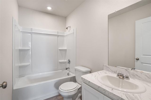 881 Road 590114, Cleveland, TX 77327