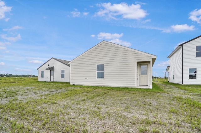 881 Road 590114, Cleveland, TX 77327