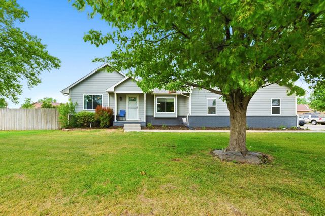 275 S Marlen Dr, Haysville, KS 67060