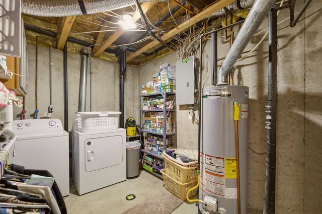 275 S Marlen Dr, Haysville, KS 67060