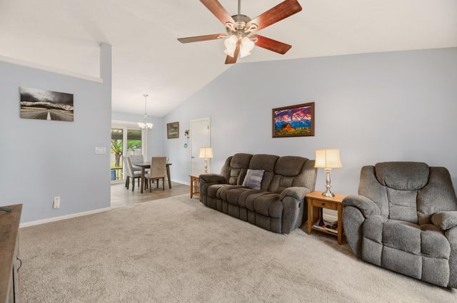 275 S Marlen Dr, Haysville, KS 67060