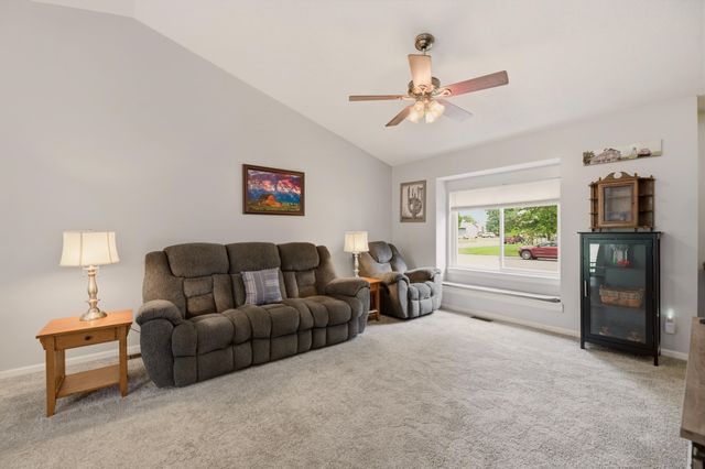 275 S Marlen Dr, Haysville, KS 67060