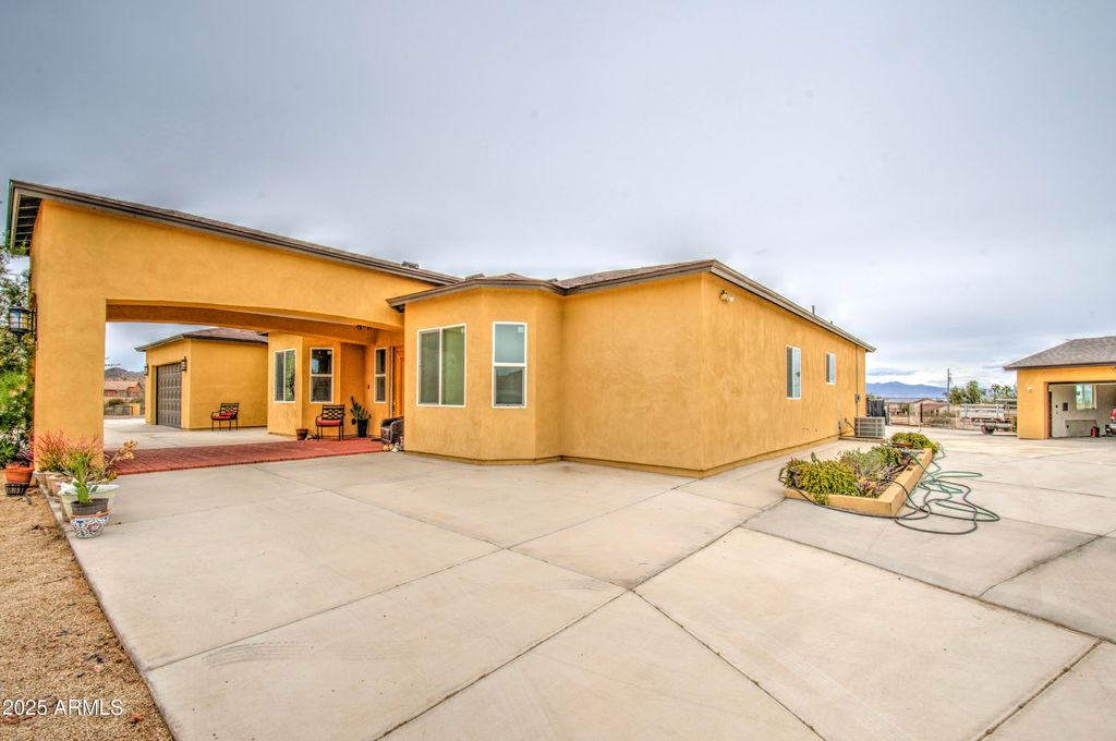 8210 S 132ND Avenue, Goodyear, AZ 85338