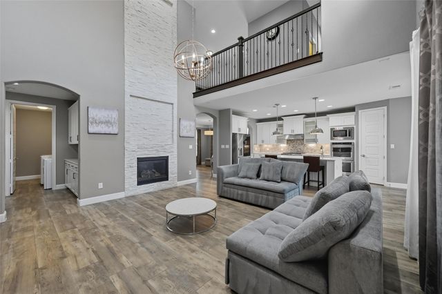 2413 Barton Creek Boulevard, The Colony, TX 75056