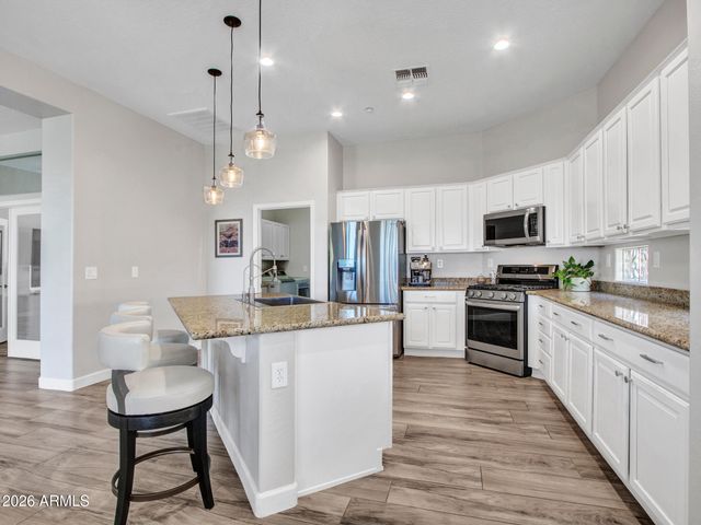 41207 N LYTHAM Court, Anthem, AZ 85086