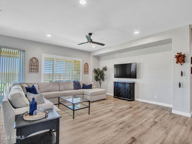 41207 N LYTHAM Court, Anthem, AZ 85086