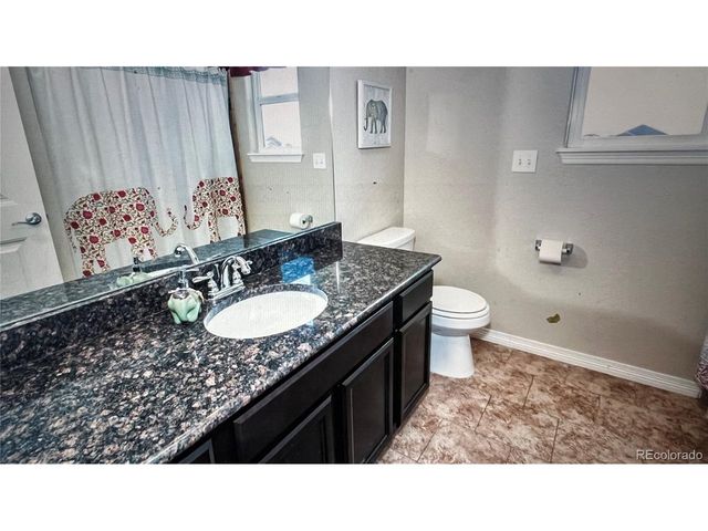 533 Wrangell Ln, Berthoud, CO 80513