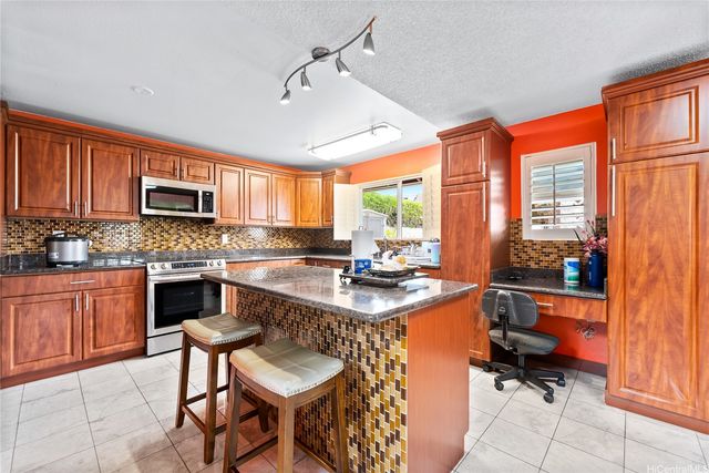 91-1047 Huluhulu Street, Ewa Beach, HI 96706