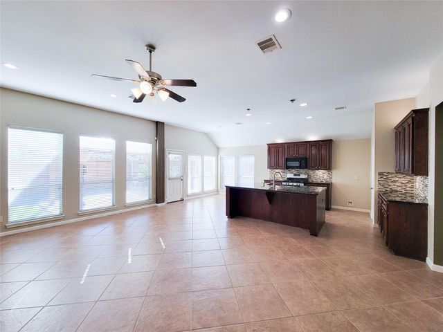 9514 Garnet Falls Lane, Humble, TX 77396