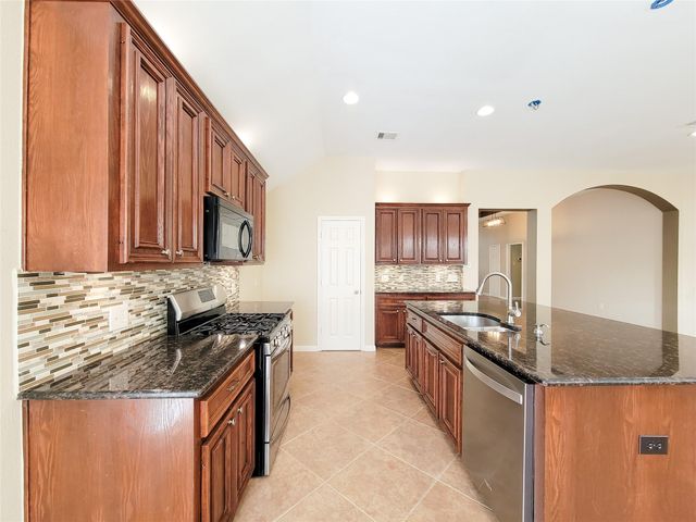 9514 Garnet Falls Lane, Humble, TX 77396