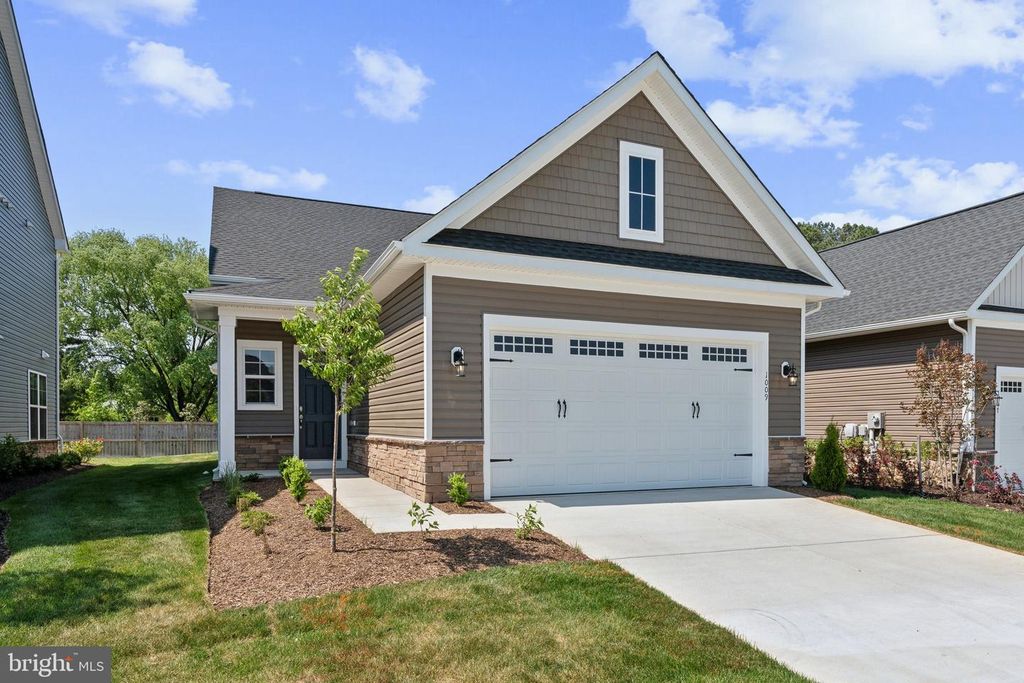 1009 CHAMPLAIN CT, Trappe, MD 21673