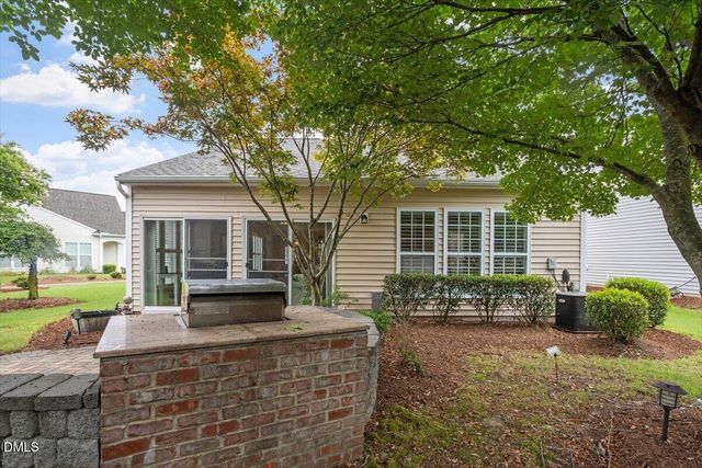 527 Tomkins Loop, Cary, NC 27519