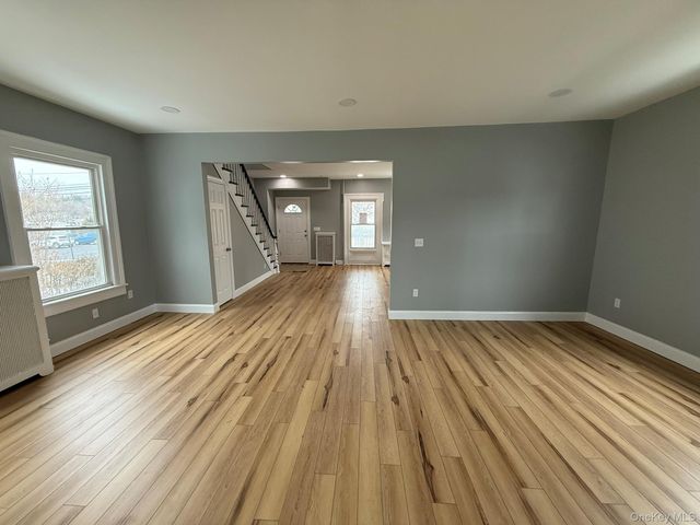 7 Mulberry Street, Middletown, NY 10940