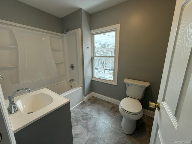 7 Mulberry Street, Middletown, NY 10940