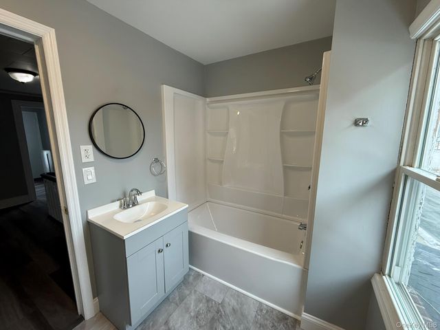 7 Mulberry Street, Middletown, NY 10940