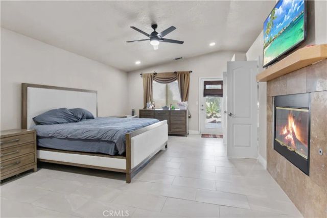 12210 Larch Street, Oak Hills, CA 92344