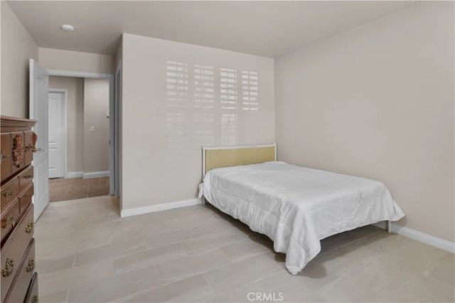 12210 Larch Street, Oak Hills, CA 92344