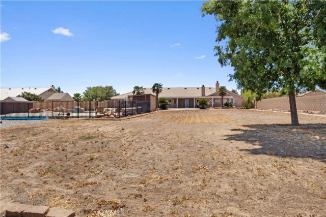 12210 Larch Street, Oak Hills, CA 92344