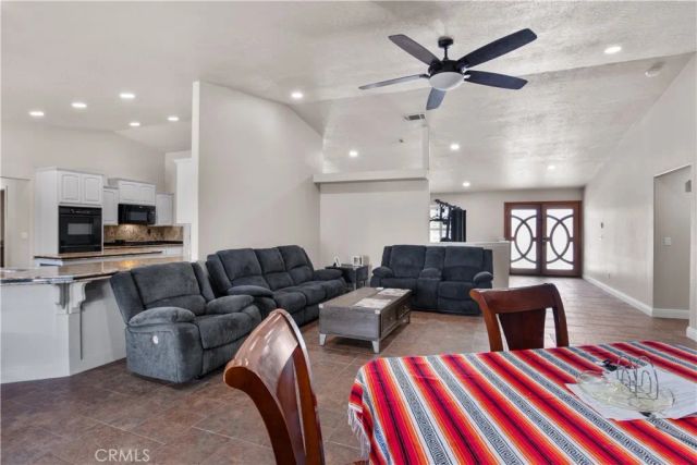 12210 Larch Street, Oak Hills, CA 92344