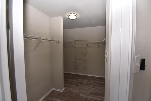 1004 Grey Castle DR, Pflugerville, TX 78660