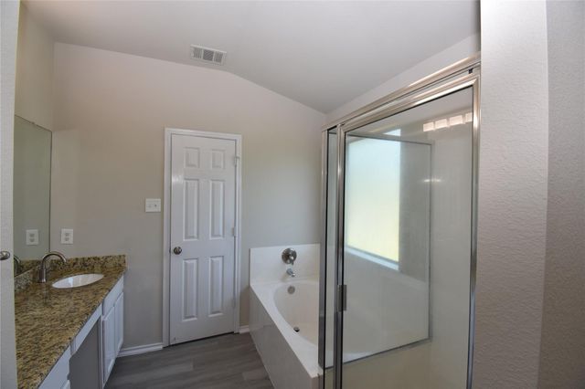 1004 Grey Castle DR, Pflugerville, TX 78660