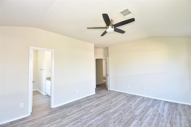 1004 Grey Castle DR, Pflugerville, TX 78660