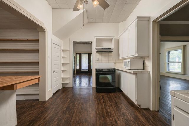 701 E Main Street, Whitesboro, TX 76273